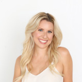 Headshot of Irving Reiki practitioner Alison Papazois